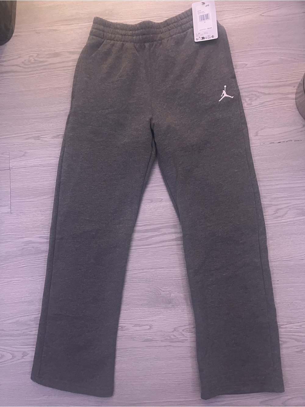 Jordan Kids Gray Jogger Sweatpants with White Jumpman size 10 - 12 years